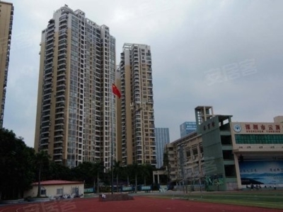 Hva gjør Blueways svømmebassengprosjekt ved Yunding Cuifeng fase III til et enestående fritidsanlegg?